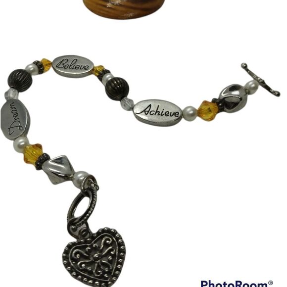 Silver heart healing inspirational‎ charm bracelet - Picture 1 of 2